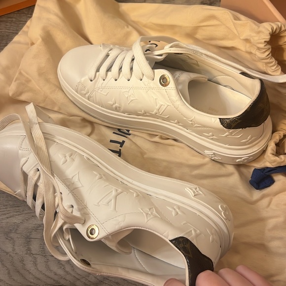 Louis Vuitton sneakers - Picture 5 of 8